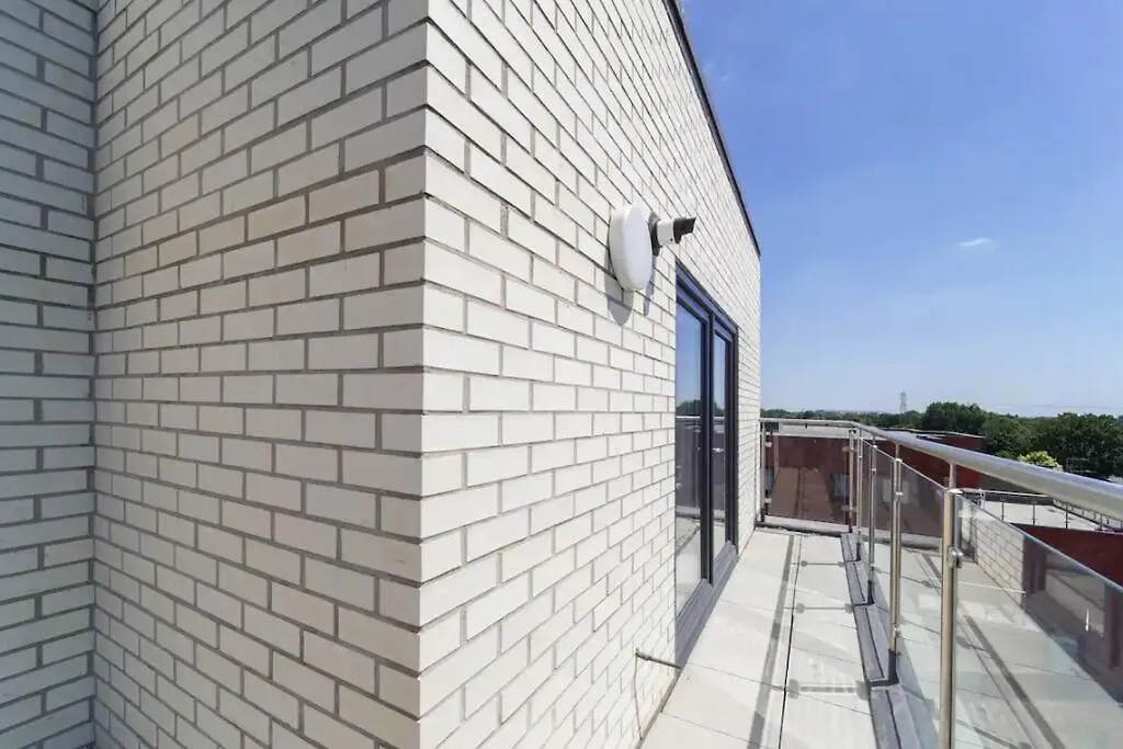 Heathrow Gateway Apartment With Balcony And Apartment Colnbrook 0*,  Wielka Brytania